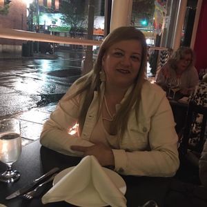 Meet your Posher, Evelyn